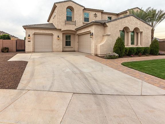 3368 S Rockwell St, Gilbert, AZ 85297