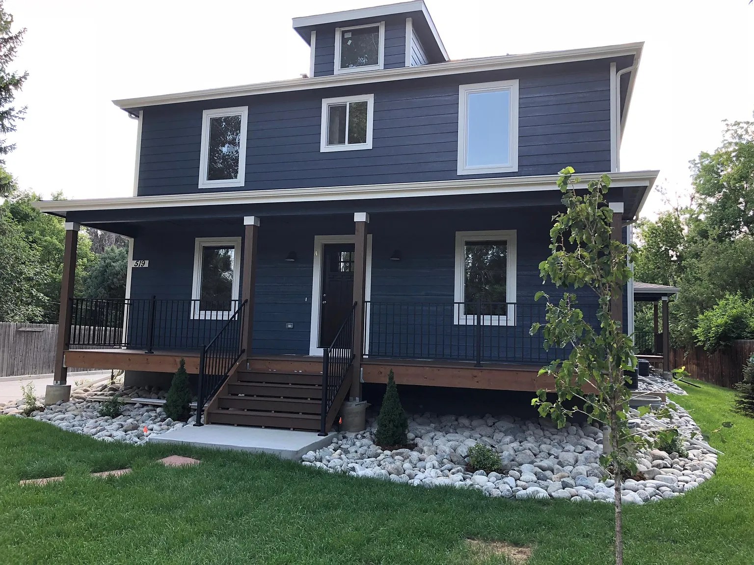 519 Atwood St — Photo 1