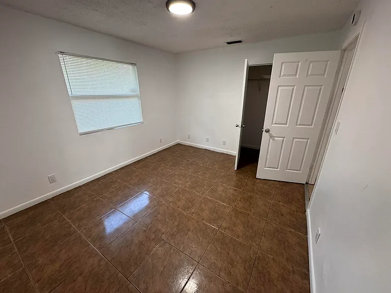 4356 Maine St #3 — Photo 6