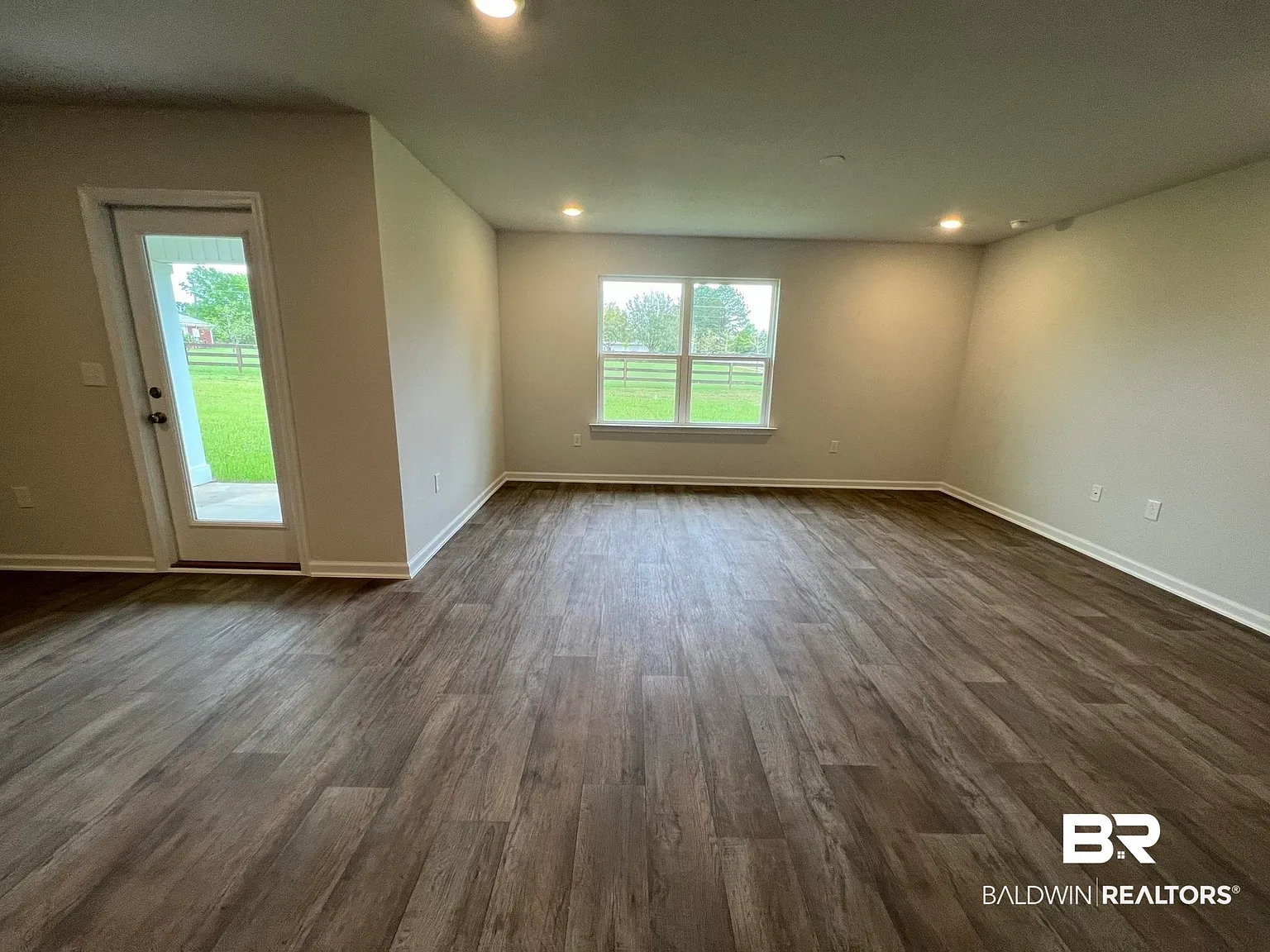 4 bed, 2.0 bath, 1791 sqft, $2,150 — Photo 4
