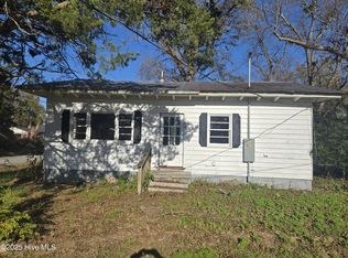 103 W Long Street, Hamilton, NC 27840