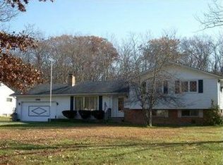 10181 Delsy Dr, North Royalton, OH