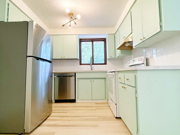 1714 Susan Ct SE — Photo 7