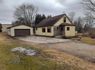 W3317 County Road B, Hilbert, WI 54129