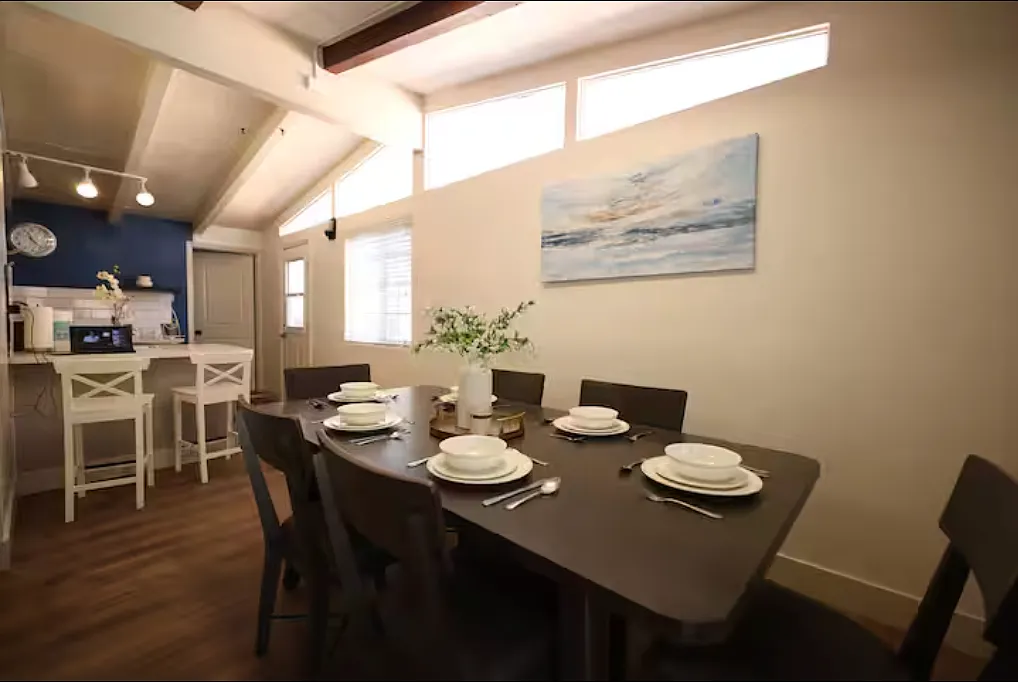1216 S Feather St — Photo 3