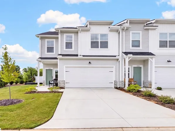 1528 Yellowwood Ct, Woodruff, SC 29388