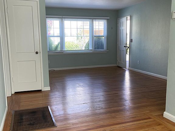 4th image of 1240 Mills St