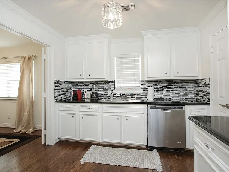 4331 Marina St #B — Photo 15
