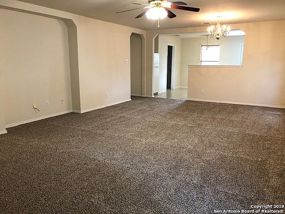3rd image of 4014 Wisteria Way