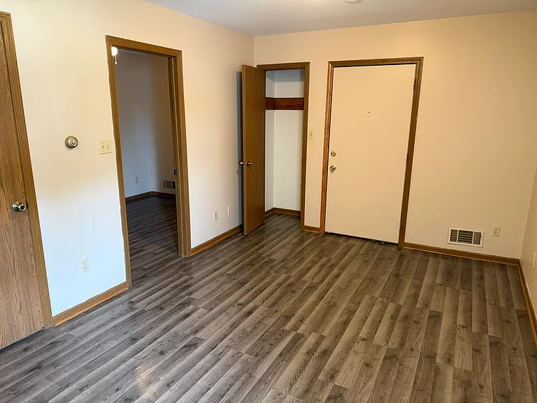 518 Depot St #4 — Photo 3