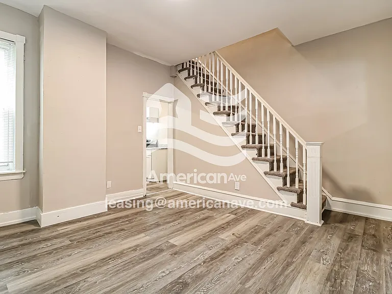 1595166_006_wm_-_living_room_13040232.jpg