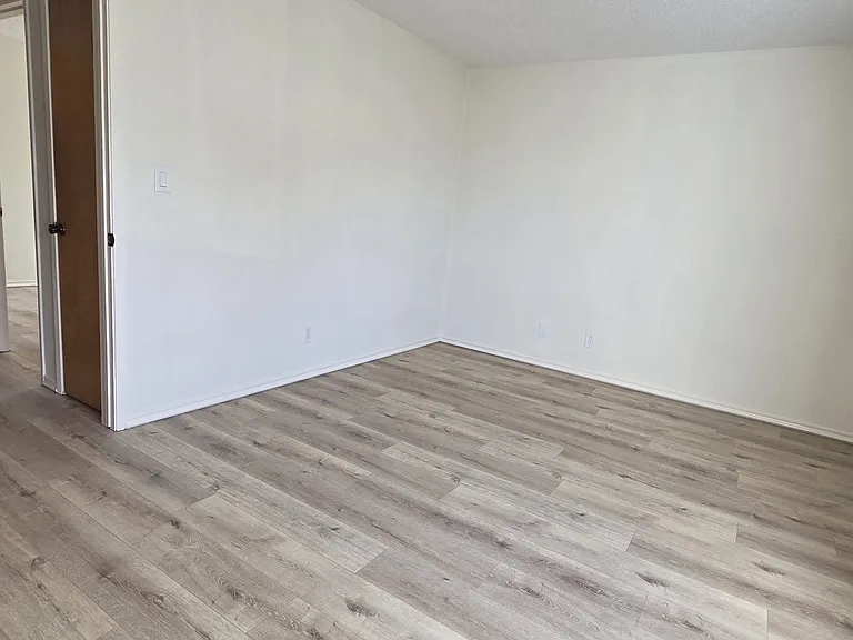 5806 Central Ave #7 — Photo 9