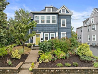 32 Royal St UNIT 2, Watertown, MA, 02472