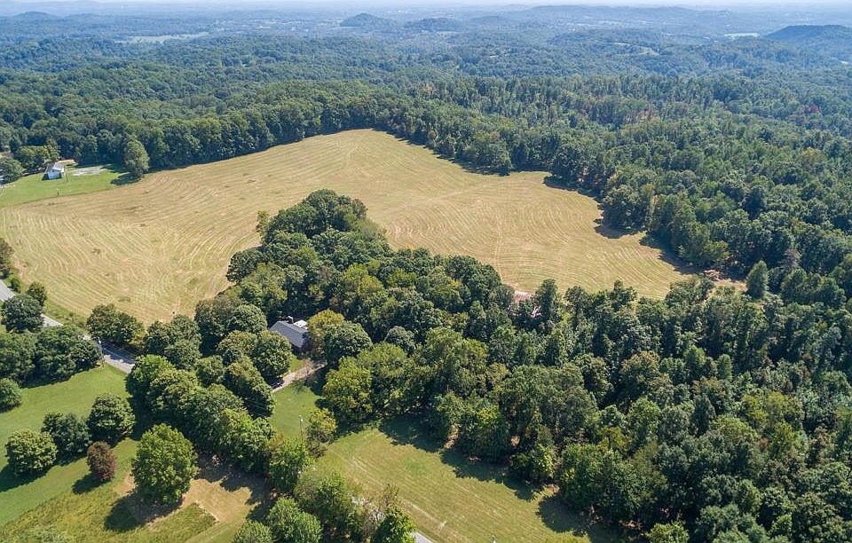 2nd image of 612 S Tunnel Rd Lot 5