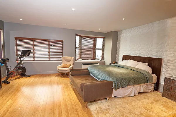 Sold by Harlem Lofts | media 29