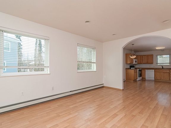 5th image of 4936 Princeton Dr