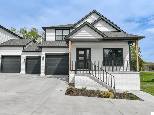 5419 Roose St, Lincoln, NE 68506