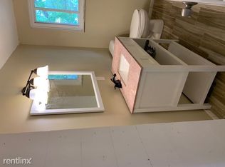 2729 Wolcott St, Flint, MI 48504