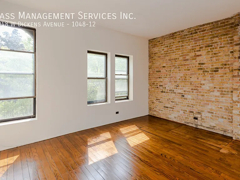 1048 W Dickens Ave #12 — Photo 3
