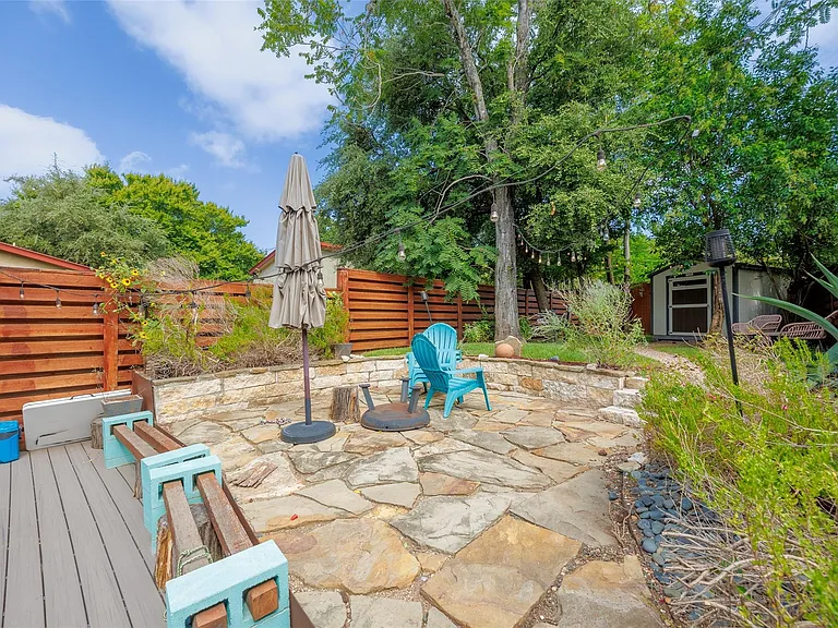 2800 Crest Ave #B — Photo 36