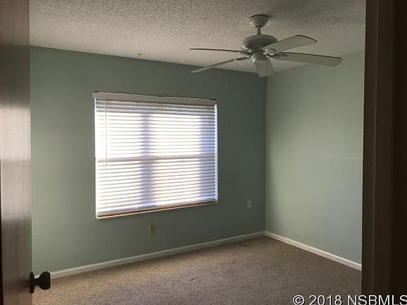 3rd image of 31 Sandra Cir