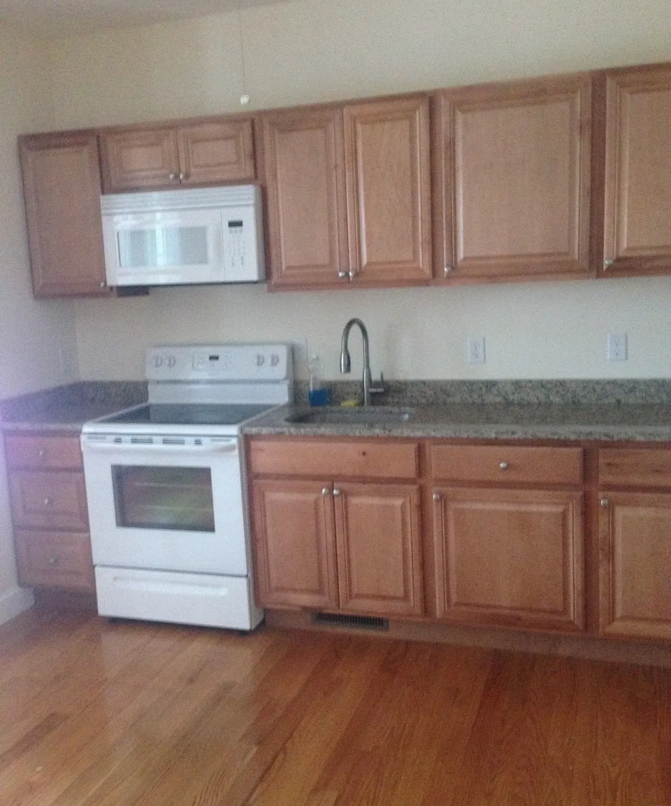 406 Pawtucket Street — Photo 3