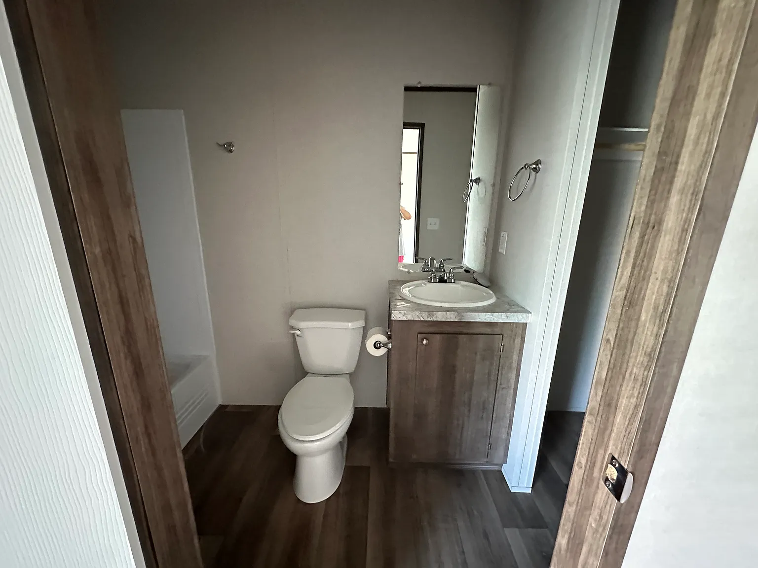 3 bed, 950 sqft, $1,500 — Photo 3