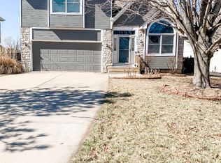 5642 Brownridge St, Shawnee, KS 66218