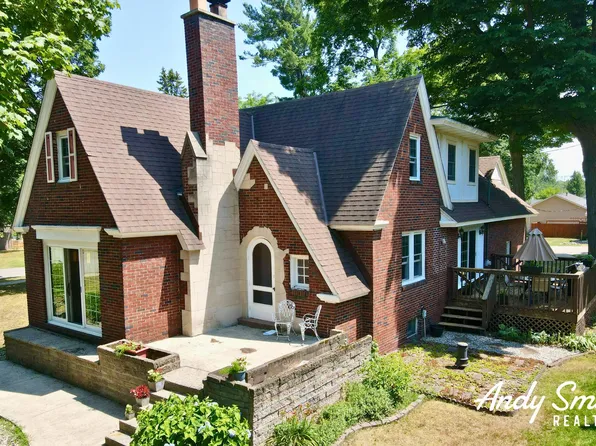 868 Harvard Dr, Holland, MI 49423