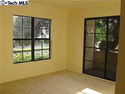 3rd image of 1115 Huntington Dr Unit A