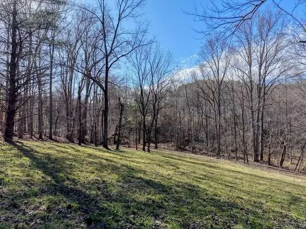 6-7 Duncan Mill Rd, Blairsville, GA 30512