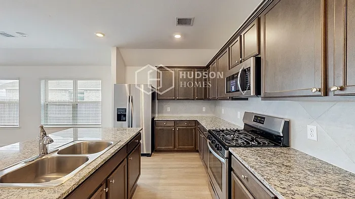 5120 Twin Summit Dr — Photo 9