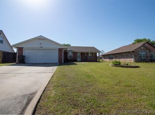 4005 Chaucer St, Muskogee, OK 74403