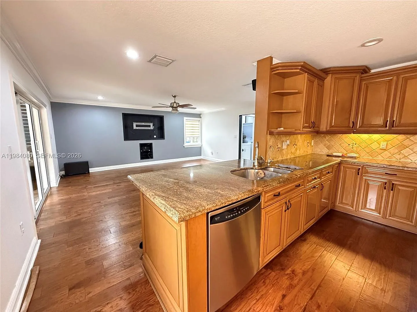 19909 SW 7th Place, Pembroke Pines, FL 33029 — Photo 2