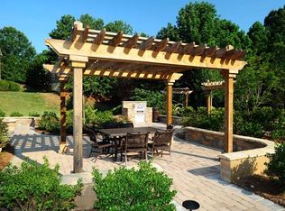 202 Hampton Lee Ct APT 1A, Cary, NC 27513