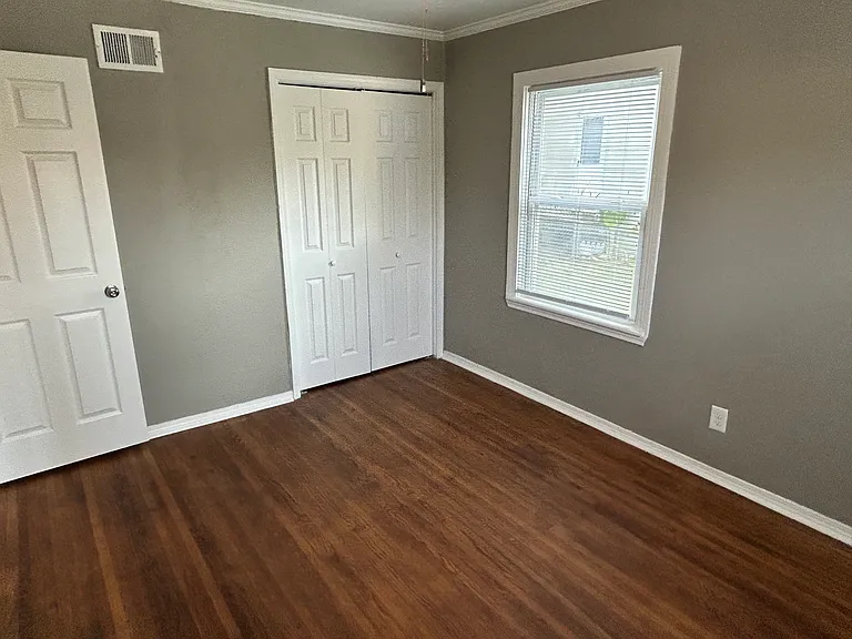 4115 E 28th Pl — Photo 9