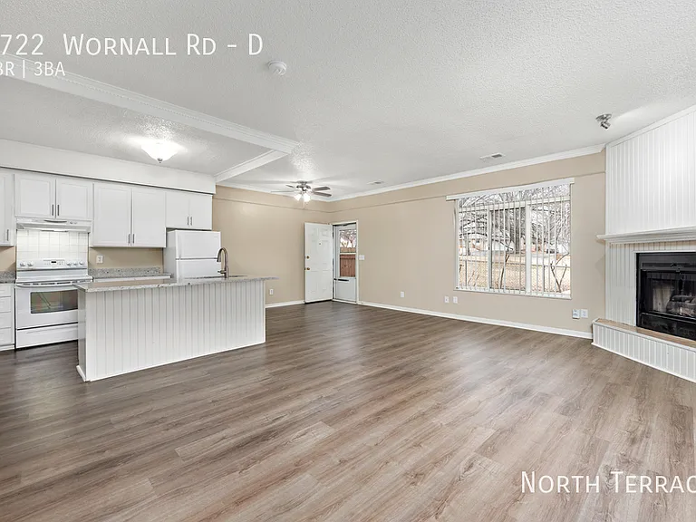 9722 Wornall Rd #D — Photo 6