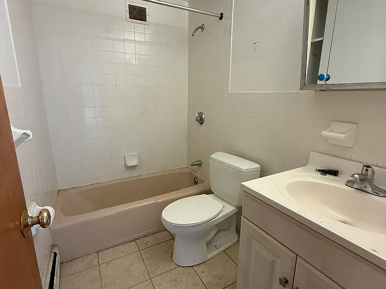 330 Shirley St #36 — Photo 3