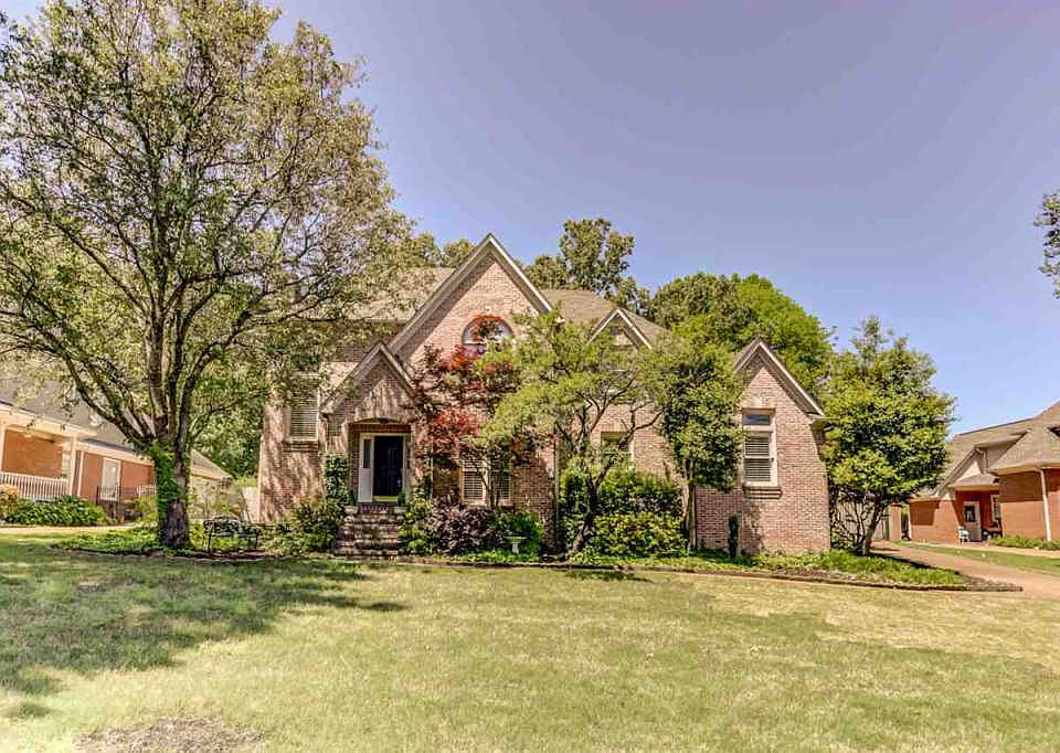 1st image of 1915 Wood Oak Dr