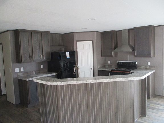 2nd image of 289 Silver Peak Dr #476