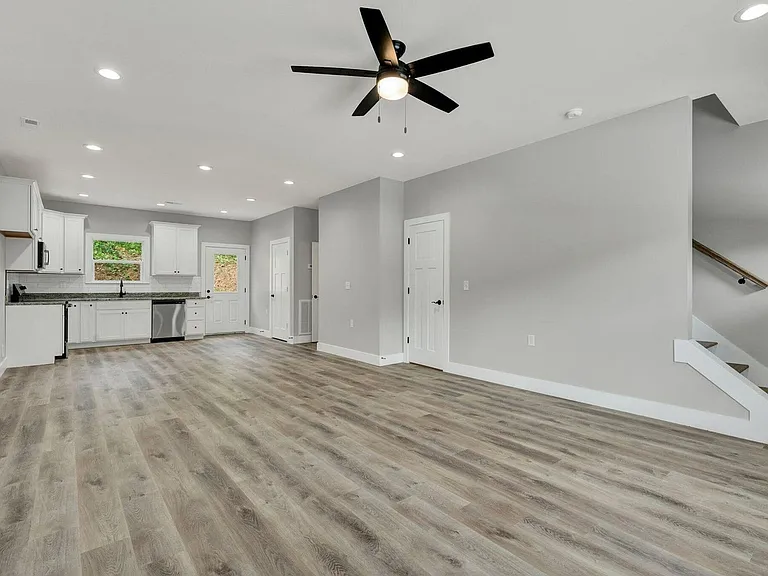 265 Cass Ln NW — Photo 6