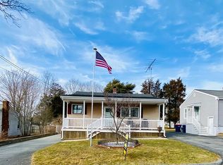 36 Hacker St, Fairhaven, MA 02719