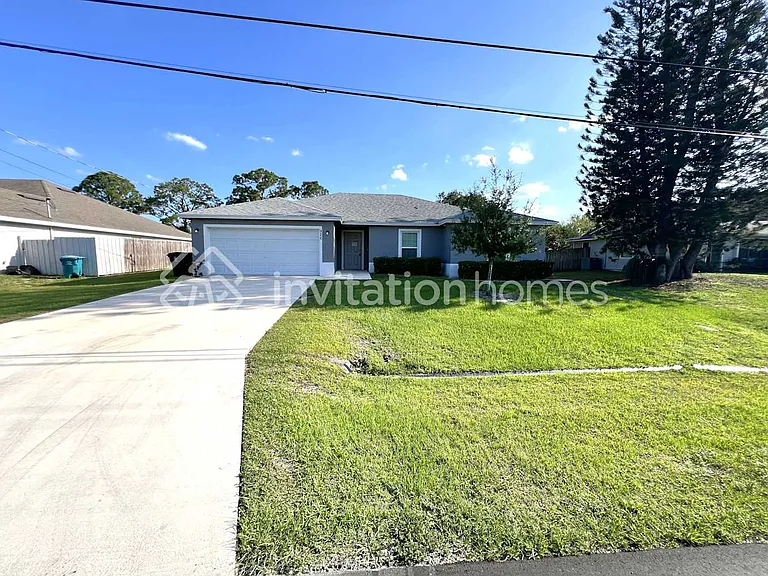926 SW Provincetown Ln — Photo 1