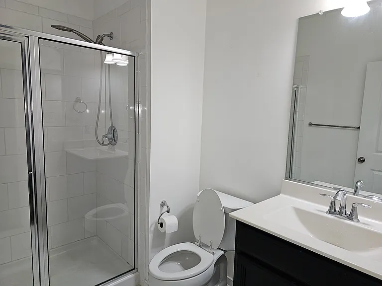 First Fllor Full Bath