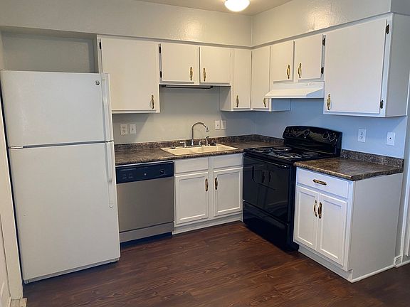 4th image of 2138 Airline Dr Unit 112