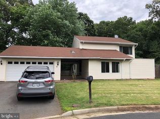 21 Thrush Rd, Sterling, VA 20164