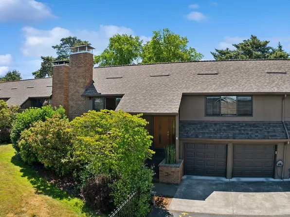 14622 NE Rose Pkwy, Portland, OR 97230