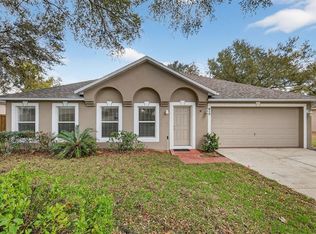 615 Briarcliff Rd, Eustis, FL 32726