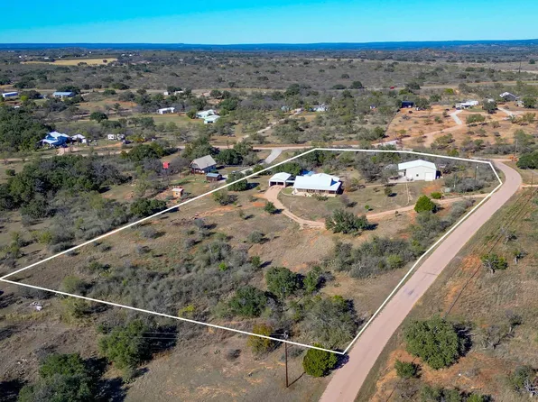 212 Rio Llano E, Llano, TX 78643