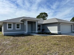 2511 41st St SW, Lehigh Acres, FL 33976